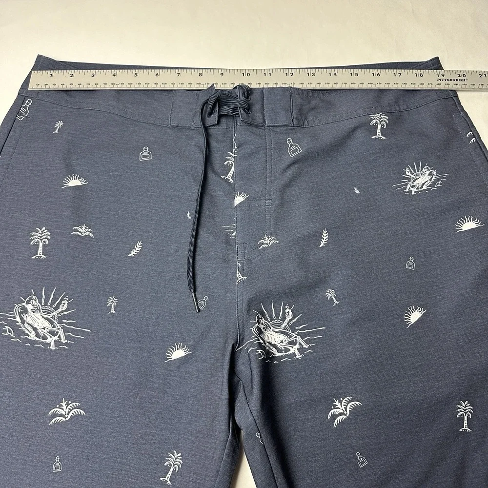 Travis Mathew Board Shorts Mens 38 Navy Blue Tropical Skeleton Palm Tree Tequila